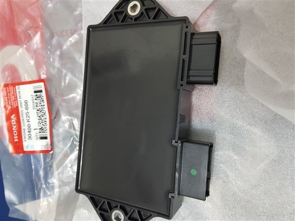 ECU Beat FI 2015 2016 ESP NON ISS Original Honda